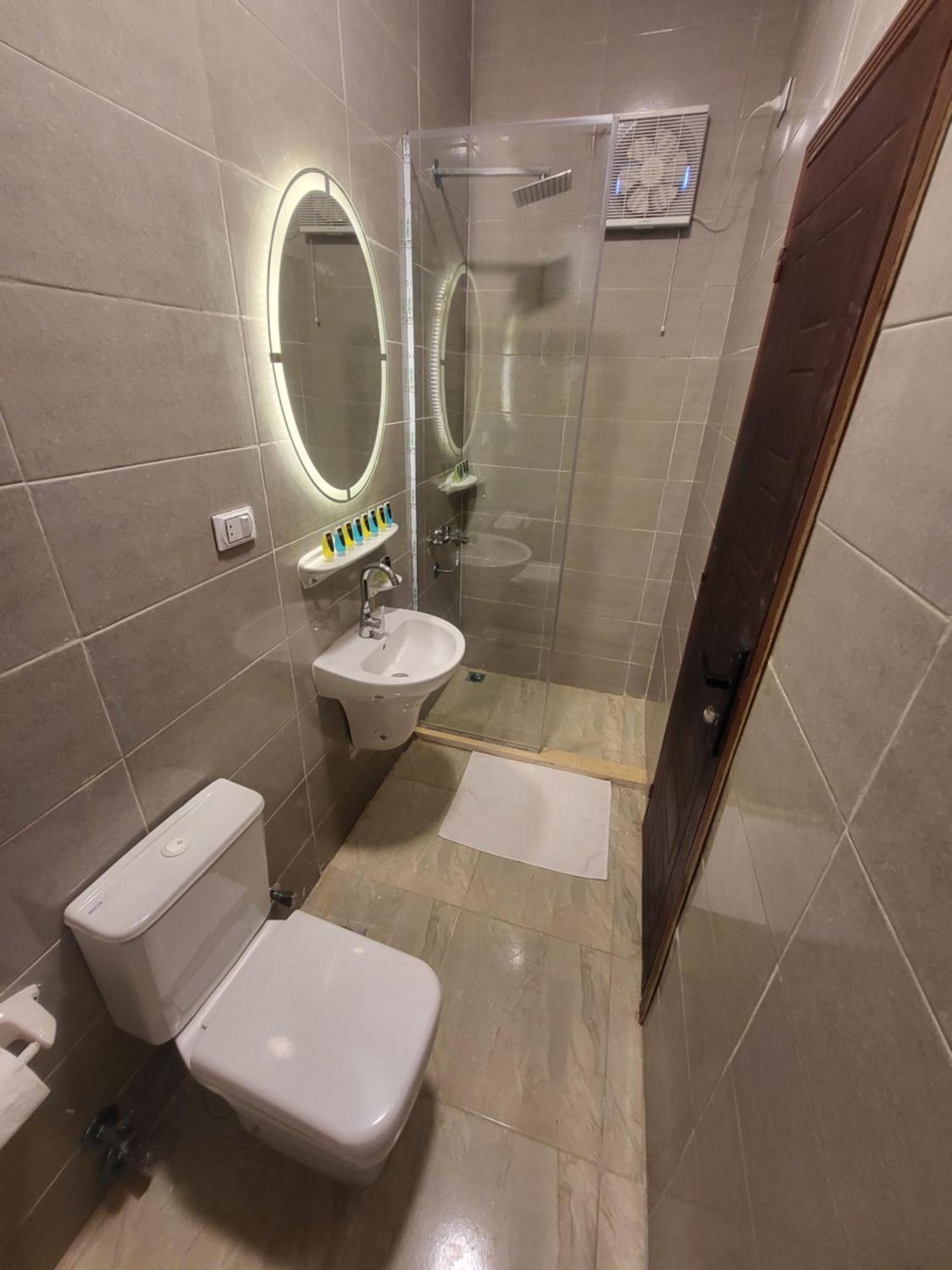 Global Pyramids View Inn Kafrat al Jabal Екстер'єр фото